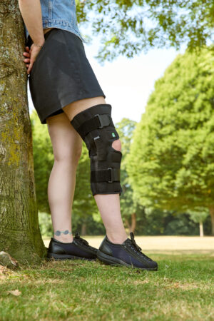 Pull-On Knee Support